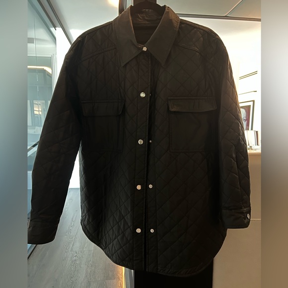 Zara FAUX LEATHER OVERSHIRT
BLACK - REF. 4387/323
Size 
M - Picture 2 of 3